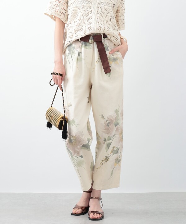 華やかフラワーデニムパンツ🌸