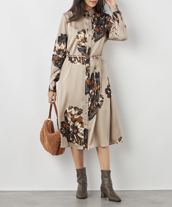 北欧の洗練と華やかさを一枚で。大人の秋ワンピース