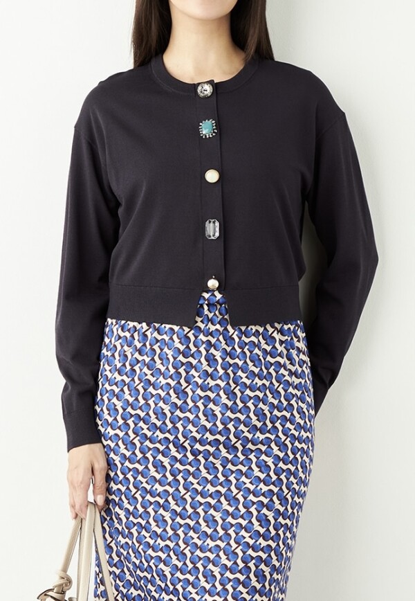 主役級カーディガンで華やかコーデに‎🤍