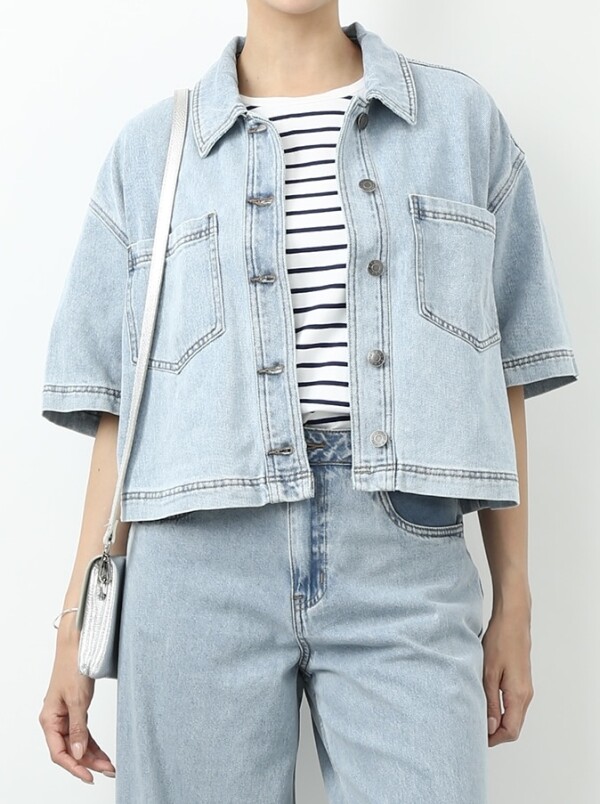 コンパクトなデニムジャケット