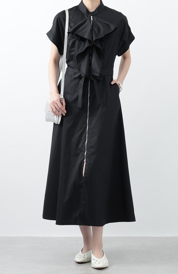 上品モードな主役級ワンピース🖤