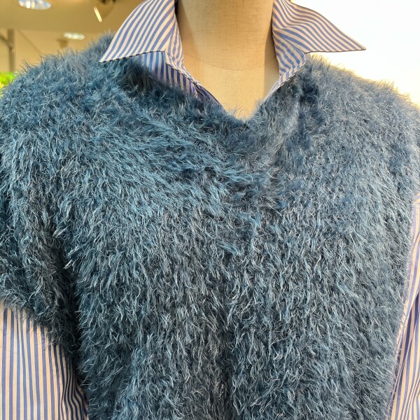 ベストにもなるふわふわニット