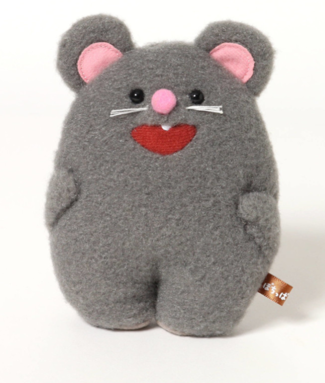 🐰 にぱっとした笑顔が可愛くて癒されるぽちっぱぬいぐるみ🐭