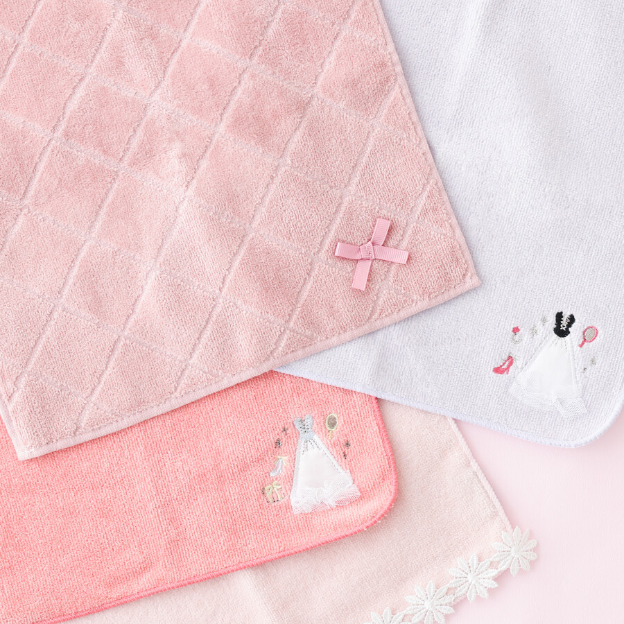 ＼ギフトにもおすすめ💓／バロットハンカチシリーズ🌷🫧