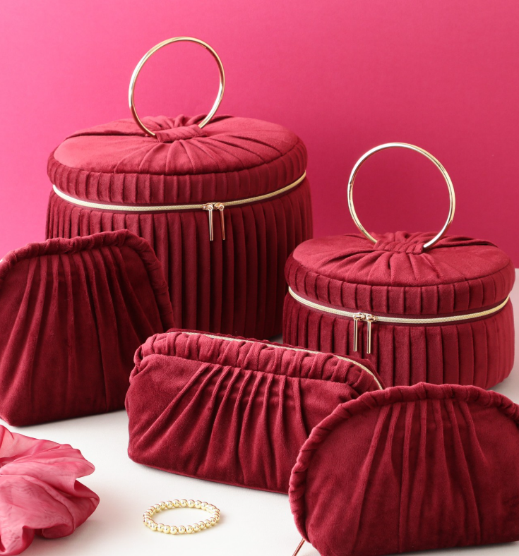 【NEW!】メイクポーチシリーズ👝