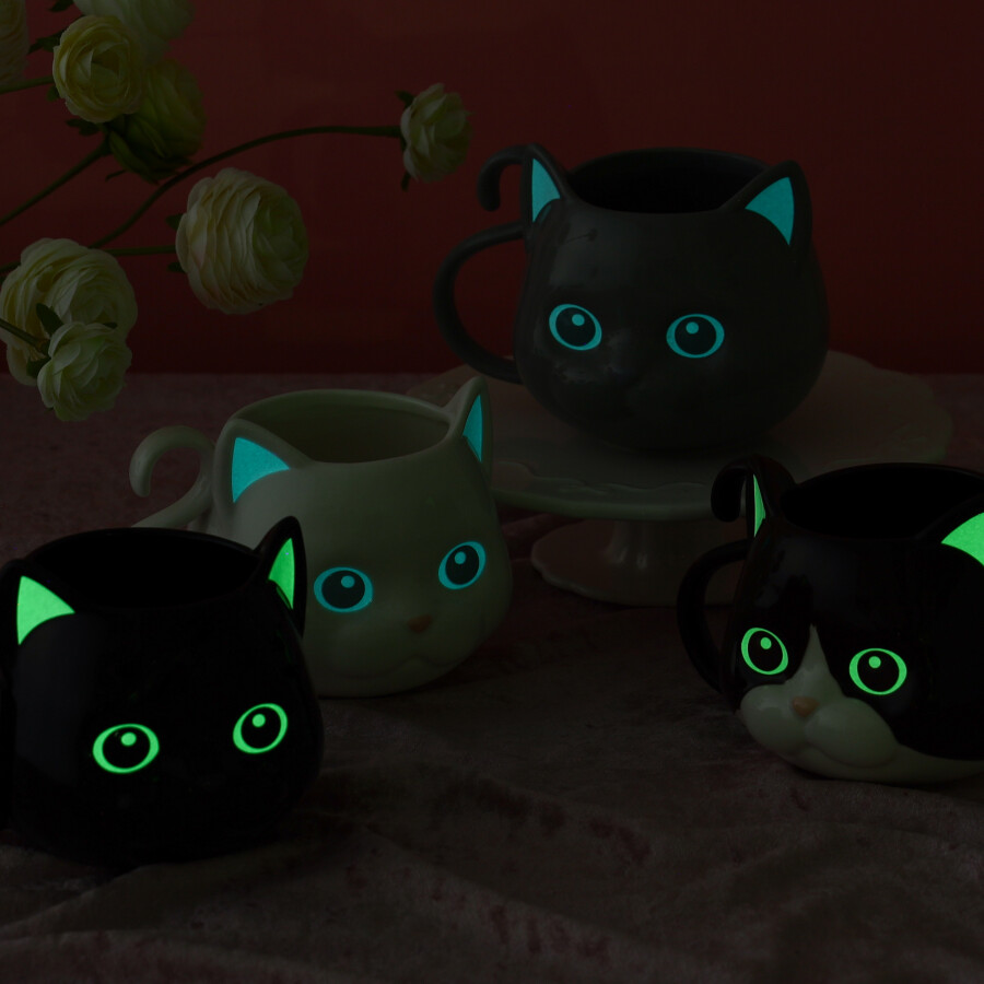 【ハロウィン期間限定アイテム👻🖤】目と耳が光る猫マグカップ🐈‍⬛🐈